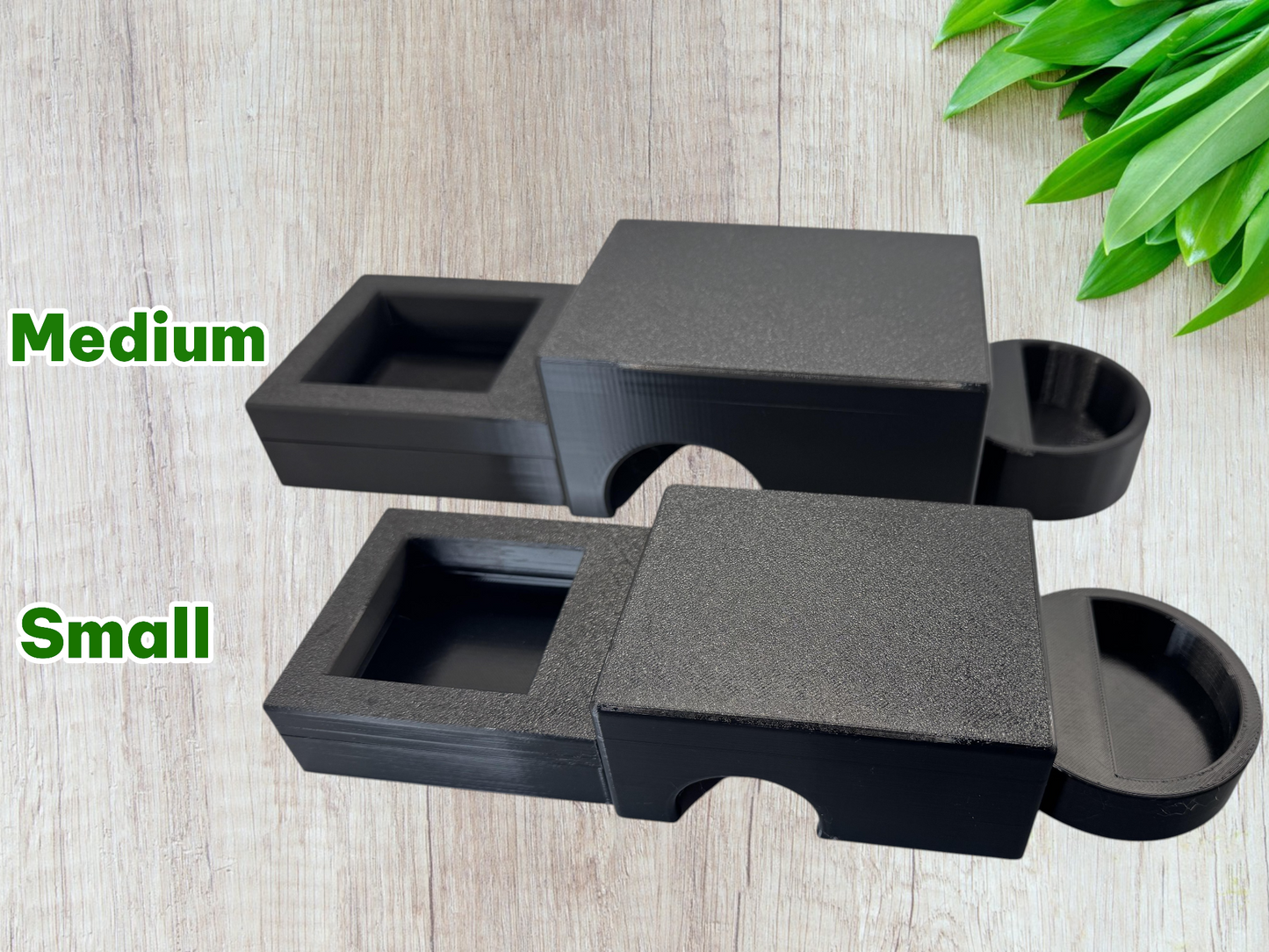 Kiley's Kritters Small Reptile Hide with Feeding & Water Dish – Escape-Resistant Feeder