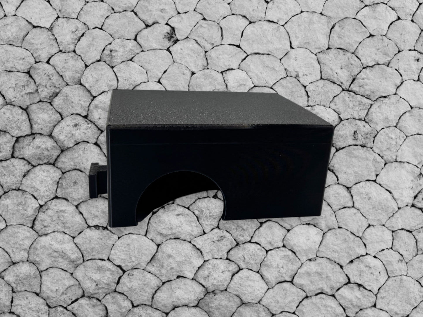 Kiley's Kritters Medium Reptile Hide with Feeding & Water Dish – Escape-Resistant Feeder